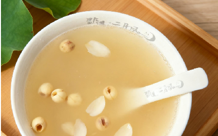 冬日圍爐時(shí)光，一碗野生葛粉撫平滿(mǎn)身燥意